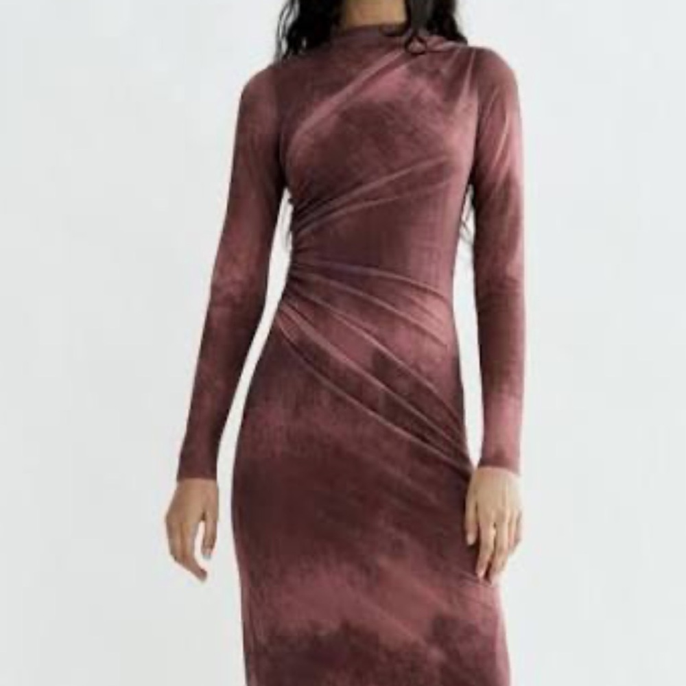 Zara Women's Maxi Dress in Burgundy